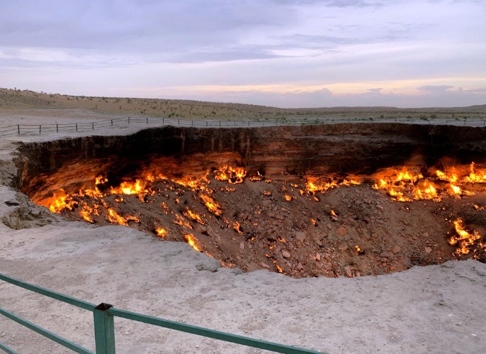 地獄之門 Darvaza Gas Crater